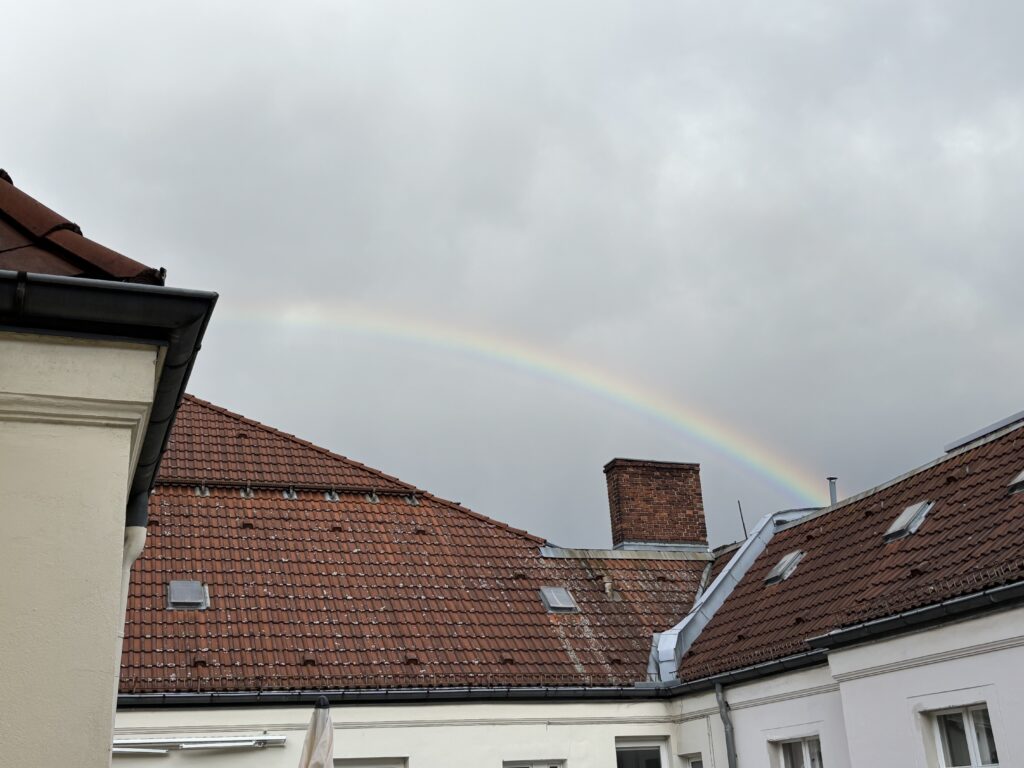 Wochenrueckblick kw 20 2025 regenbogen ueber friedenau