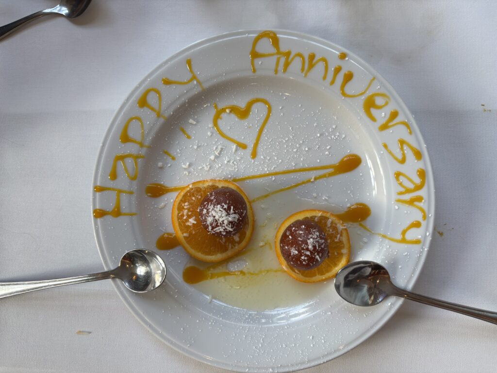 Yak und yeti happy anniversary